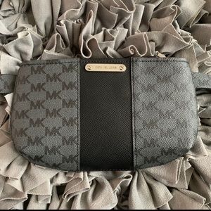 Michael Kors Fanny pack